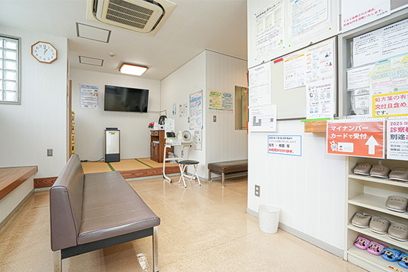 医療法人 水谷医院待合室